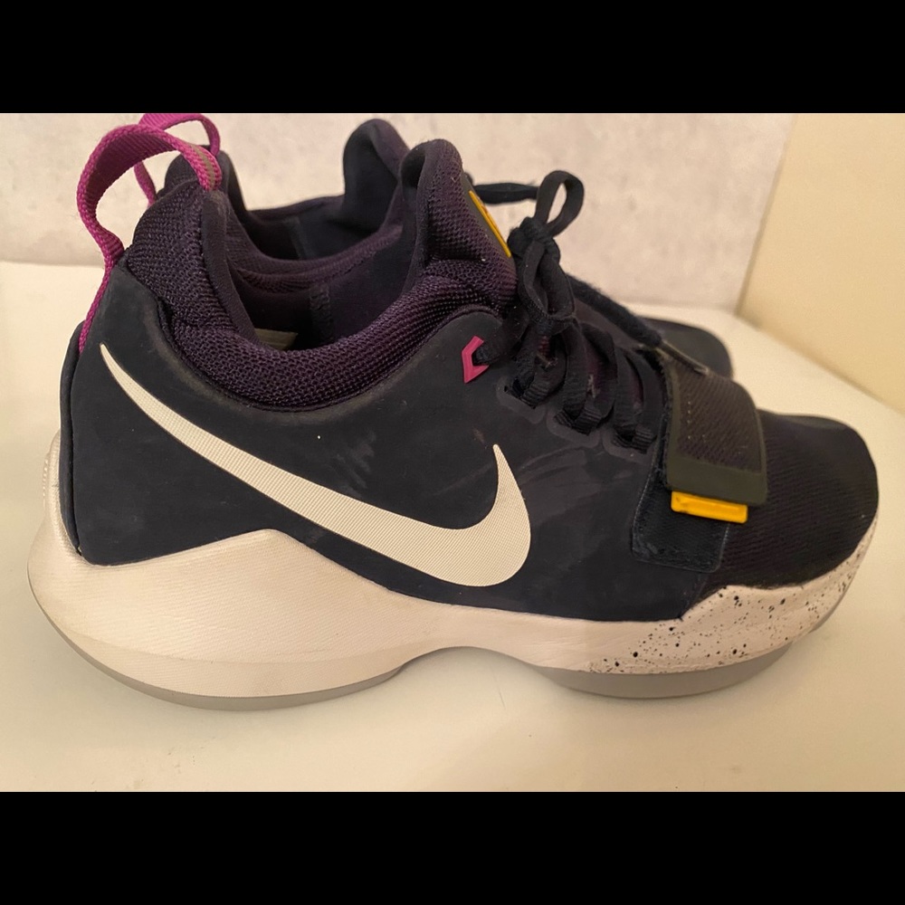 NIKE PAUL GEORGE (PG)1 ‘THE BAIT’ SIZE 8 RARE COLORWAY IN MINT CONDITION 2016